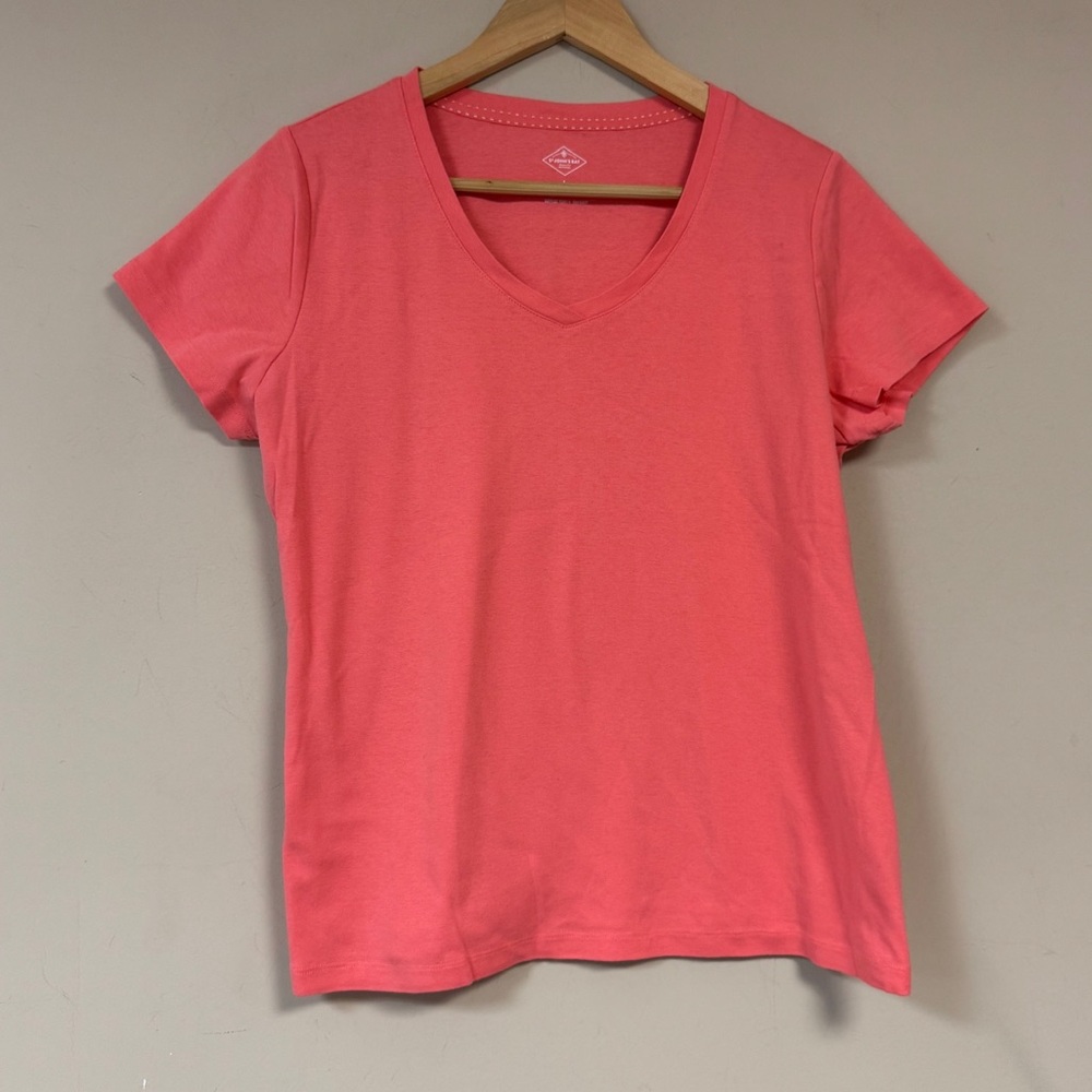 Peach Coral V-Neck Tee Shirt Women’s Large Short Sleeve Classic Relaxed Fit Top